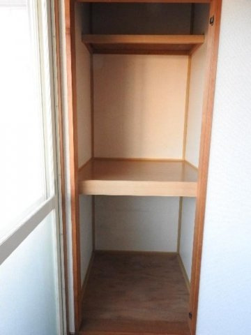 泉大津市池浦町４丁目のハイツの収納|専用の収納スペースです