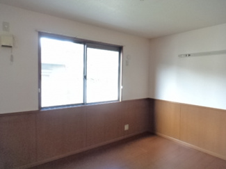 【内装】 | メゾンドール　A | 広々とした洋室です