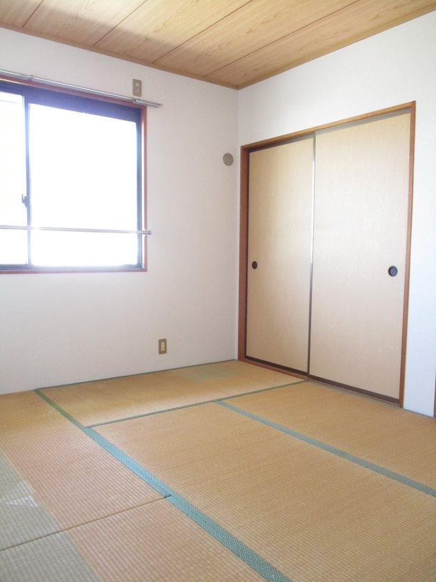 シャルムⅡ【キャッシュバック対象物件】の和室|和室、ちょっとしたくつろぎスペースにいかがでしょうか