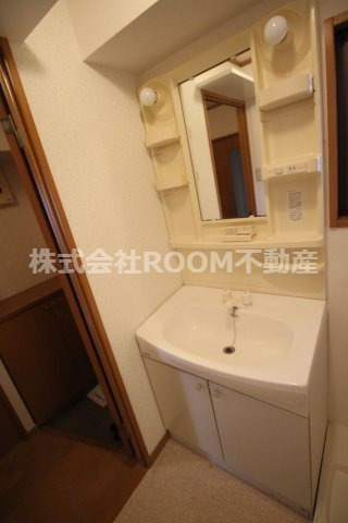 西村コーポレーションⅡの洗面所