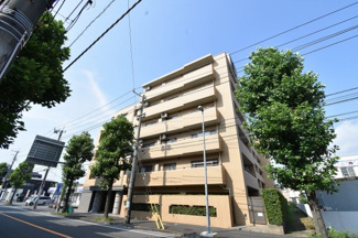 【外観】 | 総戸数３４戸、平成１３年１月築、管理人は日勤勤務につき管理体制良好です♪