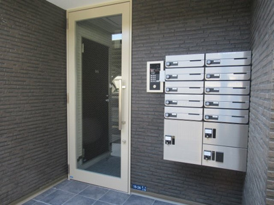 【エントランス】 | リベルタ布施（河内永和賃貸） | 建物の内部です