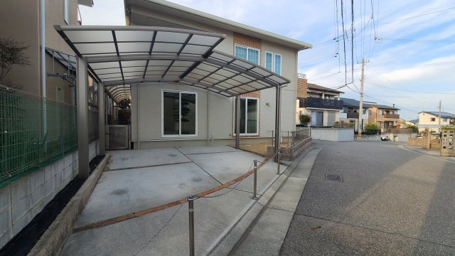 小束山手1丁目戸建の駐車場|☆垂水区　小束山手1丁目戸建☆