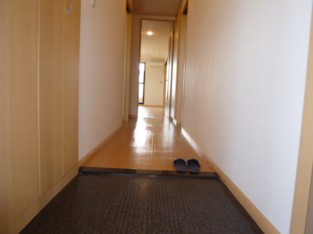 スターマンション神田の玄関