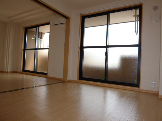 スターマンション神田の洋室|６.１帖