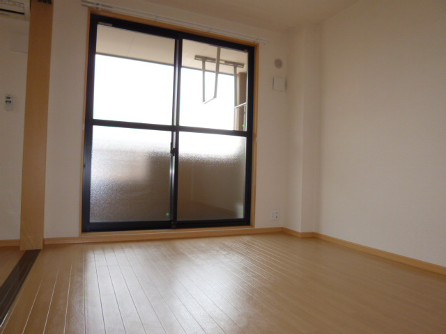 スターマンション神田の居間・リビング