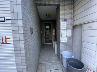 【エントランス】