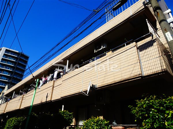 フォレスト中野の外観