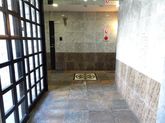 【その他共用部分】 | アーバンテラス町屋　1F共用廊下