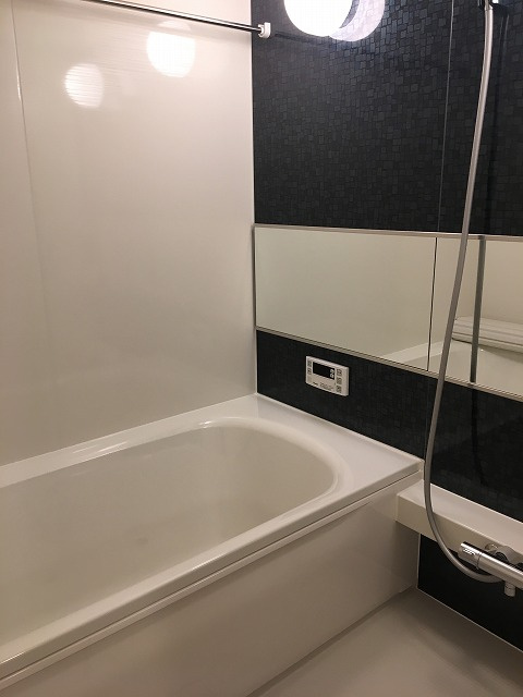 オッツ梅満の浴室