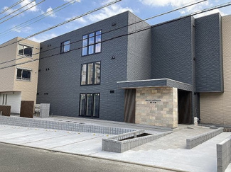 【外観】 | ペットOK！大和ハウス施工の築浅3階建てアパート☆東急田園都市線「たまプラーザ」駅まで徒歩圏内です♪