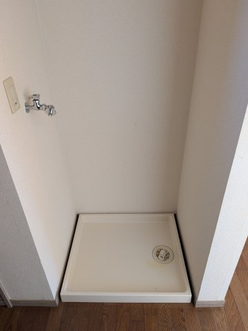 【その他】 | メイプル1 | 室内洗濯機置場です