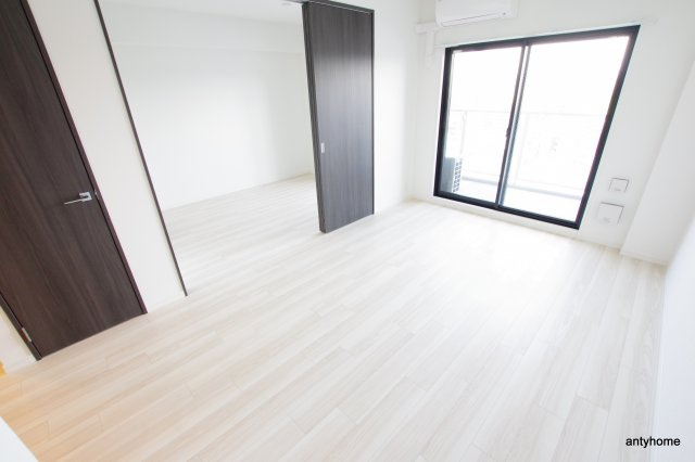 S-RESIDENCE日本橋Qualier 仲介手数料無料の居間・リビング
