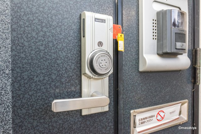 セジュール中道のエントランス