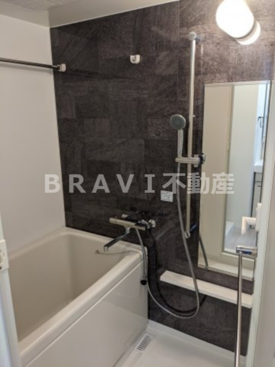 セイワパレス玉造駅上　BRAVI不動産の浴室|【セイワパレス玉造駅上】落ち着いた空間のお風呂です