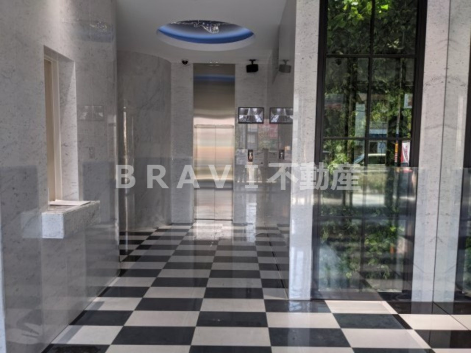 セイワパレス玉造駅上　BRAVI不動産のロビー|【セイワパレス玉造駅上】毎日通るロビーはこのようになっています