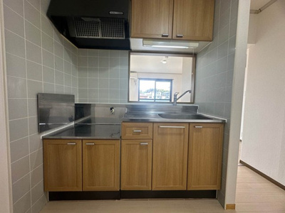 【キッチン】 | グリーンハイツC | ガスコンロ設置可能のキッチンです☆ご自身でお好きなタイプのガスコンロをご用意いただけます！場所を取るお鍋やお皿もたっぷり収納できてお料理がはかどります！