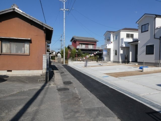 高浜市呉竹町2期新築分譲住宅　1号棟の前面道路含む現地写真|高浜市呉竹町2期新築分譲住宅前面道路写真です。西側公道約2.8ｍ
