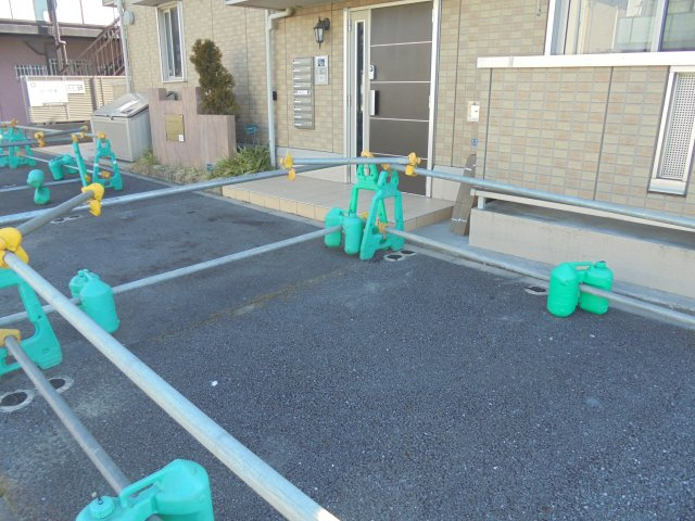 コスモス ブランの駐車場