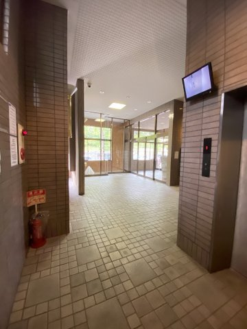 ヴィクトリア友泉のエントランス