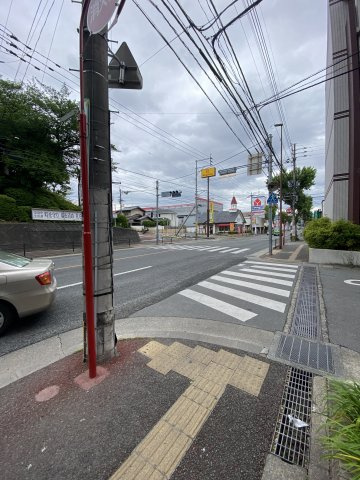 ヴィクトリア友泉の周辺