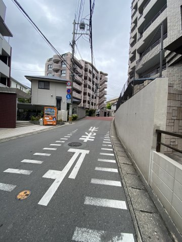 ヴィクトリア友泉の周辺