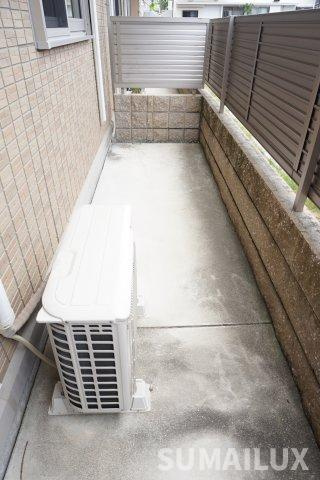 熊本市東区保田窪３丁目のアパートのバルコニー