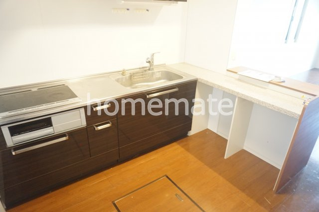 熊本市東区新南部３丁目のアパートのキッチン