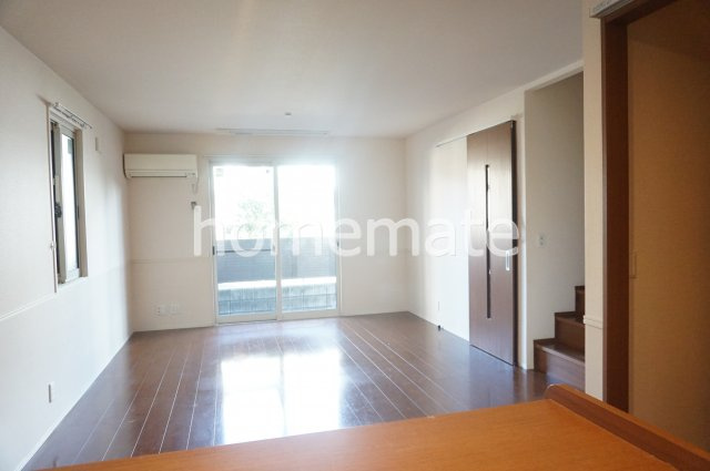 熊本市東区新南部３丁目のアパートの居間・リビング