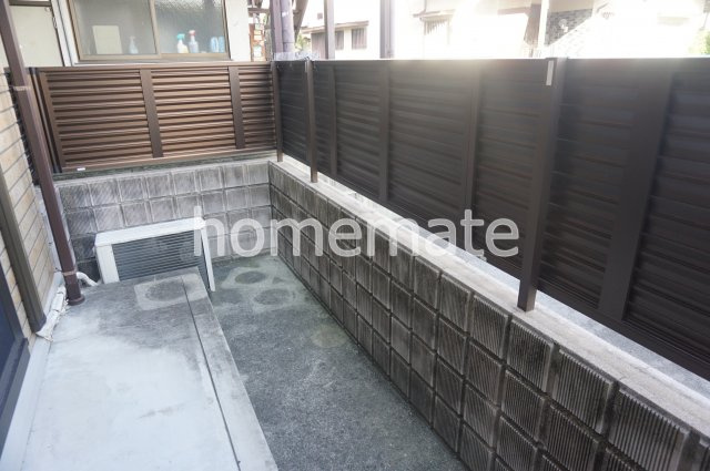 熊本市東区新南部３丁目のアパートのバルコニー