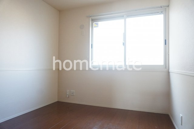 熊本市東区新南部３丁目のアパートの洋室