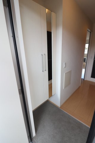 パストラルポートの玄関