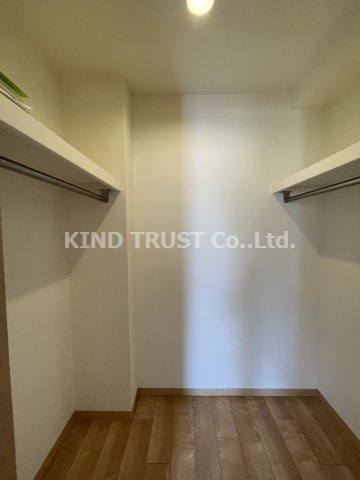 RESIDENCE高千穂の収納|ウォークインクローゼットです