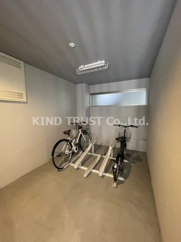 RESIDENCE高千穂のその他|屋根付き駐輪場です