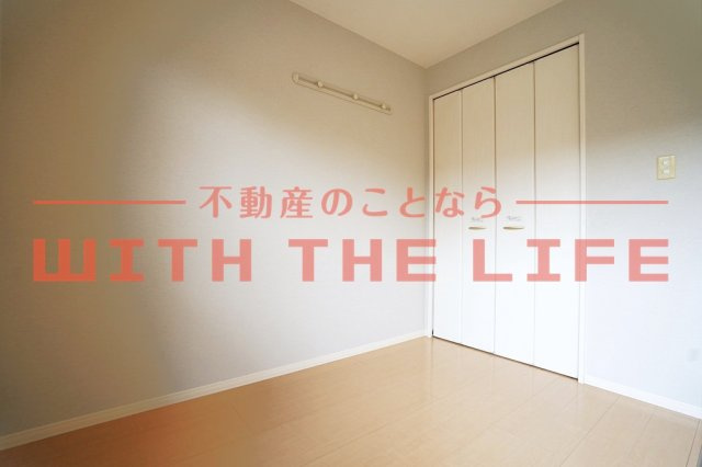 ロイヤル・レセンテ B棟【10,000円キャッシュバック対象物件】の洋室|落ち着いた色調の洋室です