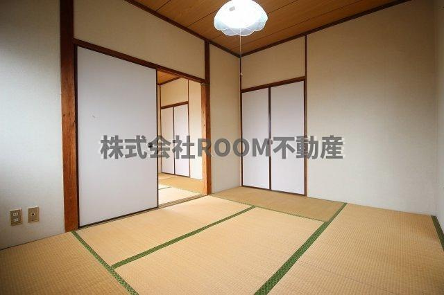 ガーデンMJの居間・リビング|ゆったりとした居間です