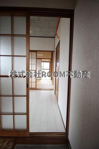 ガーデンMJのその他|ゆったりとした玄関です