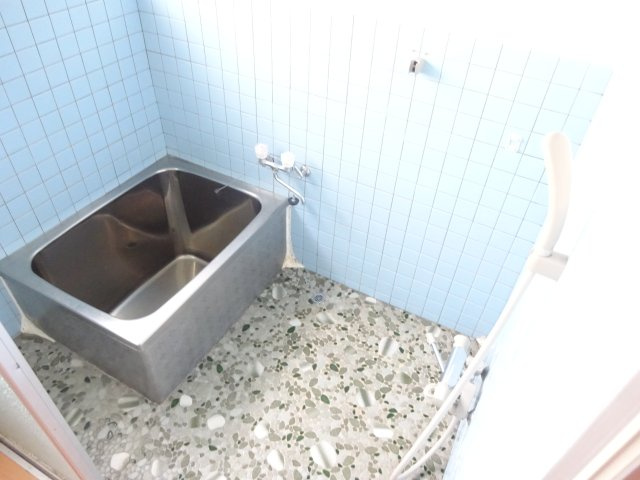 鏡借家