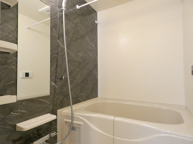 アミストッソ・コルザⅡの浴室