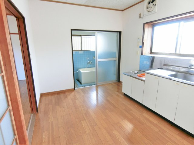 東金中野638貸家2号棟の居間・リビング