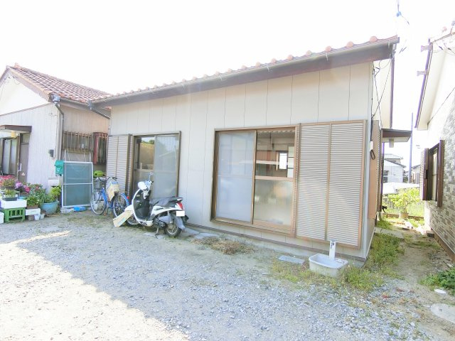 東金中野638貸家2号棟