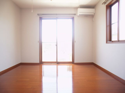 【寝室】 | 石原貸家 | 快適に過ごせるエアコンが付いています♪