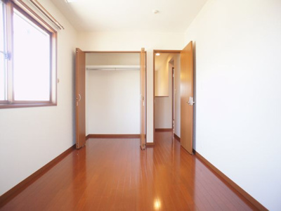 【子供部屋】 | 石原貸家 | お部屋が広く使える充実収納付きです♪