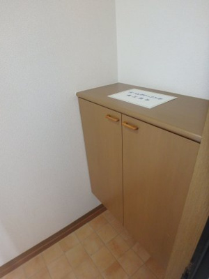 【収納】 | シャンポール日吉Ｂ | 日吉町　シャンポール日吉　2ＬDK　玄関収納