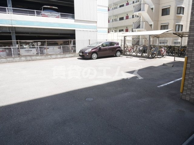 【駐車場】 | ラシュール・イン大橋 | ラシュール・イン大橋の駐車場