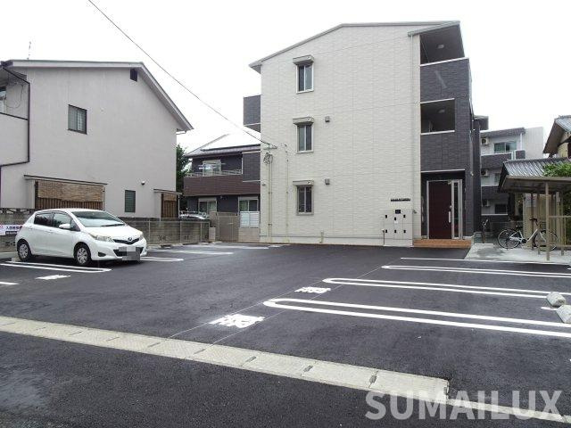 セレブ琴平の駐車場