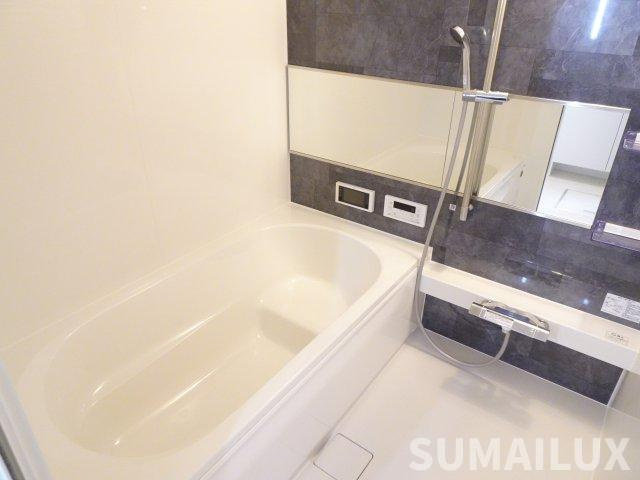 セレブ琴平の浴室