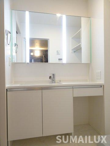 セレブ琴平の独立洗面台