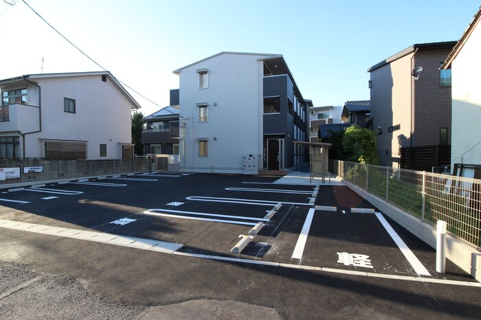 熊本市中央区琴平１丁目のアパートの駐車場