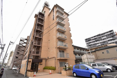 【外観】 | 日榮ハイム鶴見 | 総戸数４８戸、昭和５９年１０月築、管理人は巡回勤務につき管理体制良好です♪